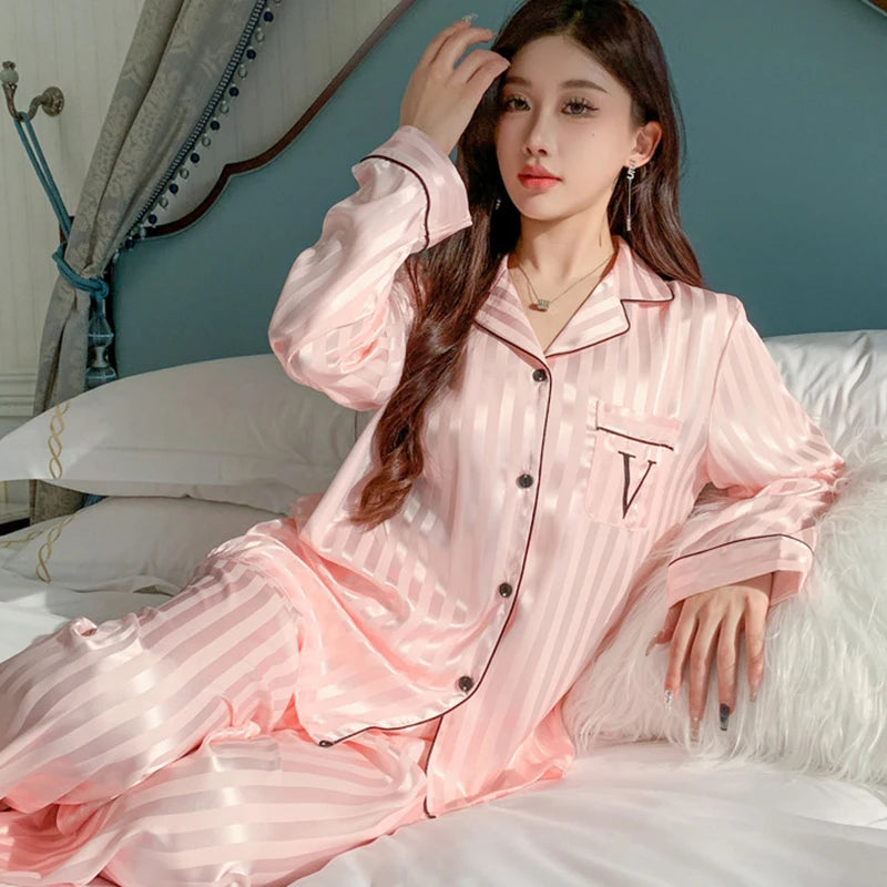 Women's Ice Silk Pajama Set Long Sleeve Long Pants Lightweight Sleepwear for Spring And Autumn Comfortable Homewear Pj Set